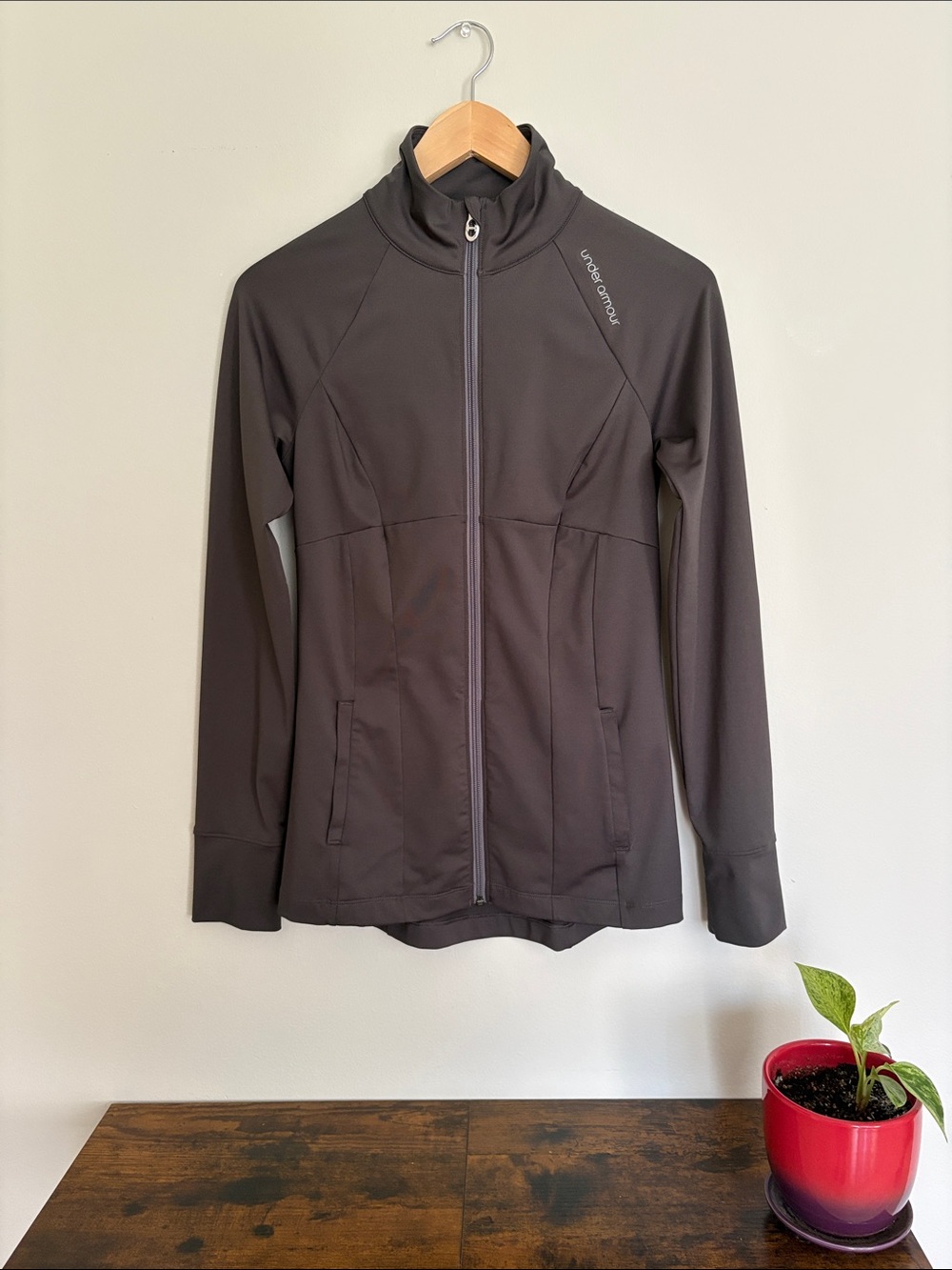 Under Armour zip up - Gray - Small